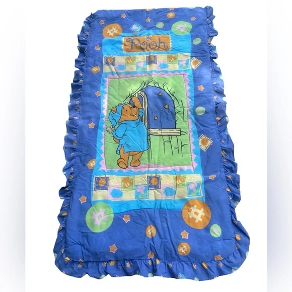 Vintage Winnie the Pooh nursery blanket - Picture 2 of 3